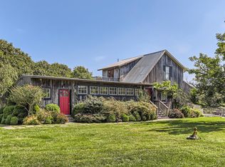 7 Tar Barrel Rd, Aquinnah, MA 02535
