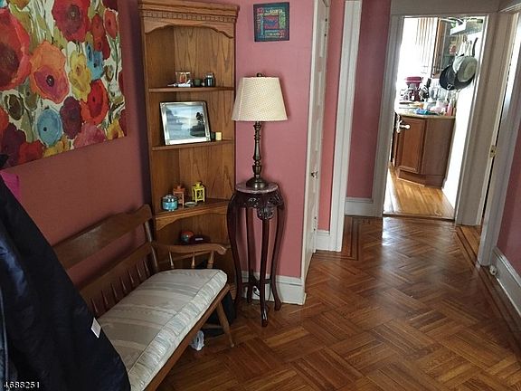 5th image of 39 Cumberland Ave