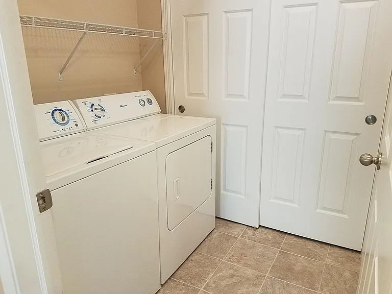 1835 SW White Birch Cir #3 — Photo 9