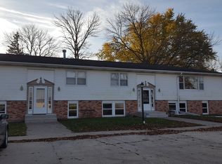 405 W Bosworth St, Manly, IA 50456