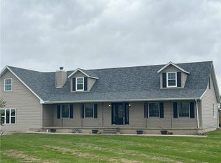 14635 E 300th Rd, Paris, IL 61944