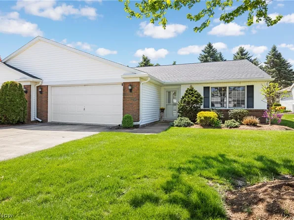 302 Lisa Ann Dr, Huron, OH 44839