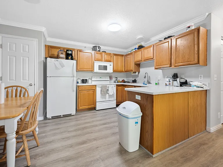 543 N University Ave #307 — Photo 11