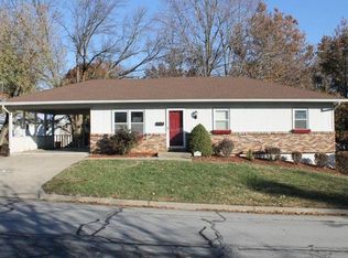809 Sycamore St, Boonville, MO 65233