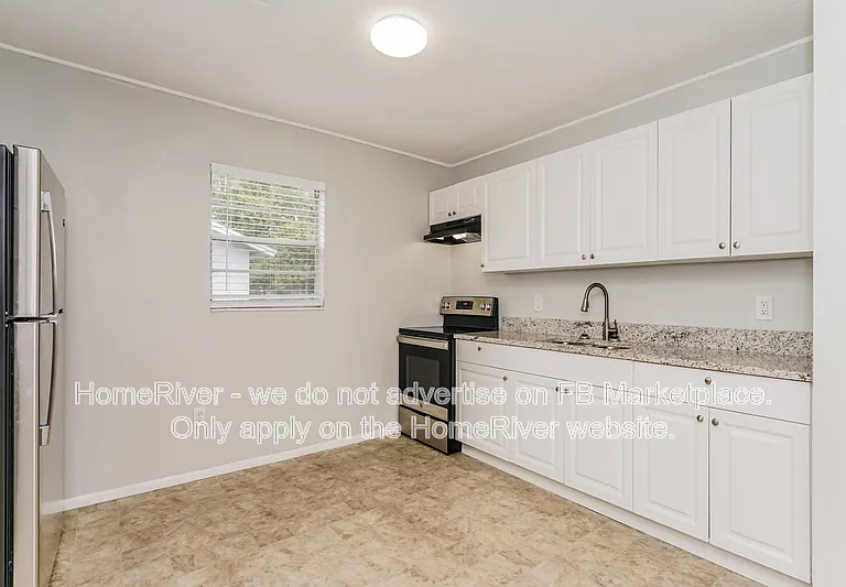 3530 Washington St — Photo 3