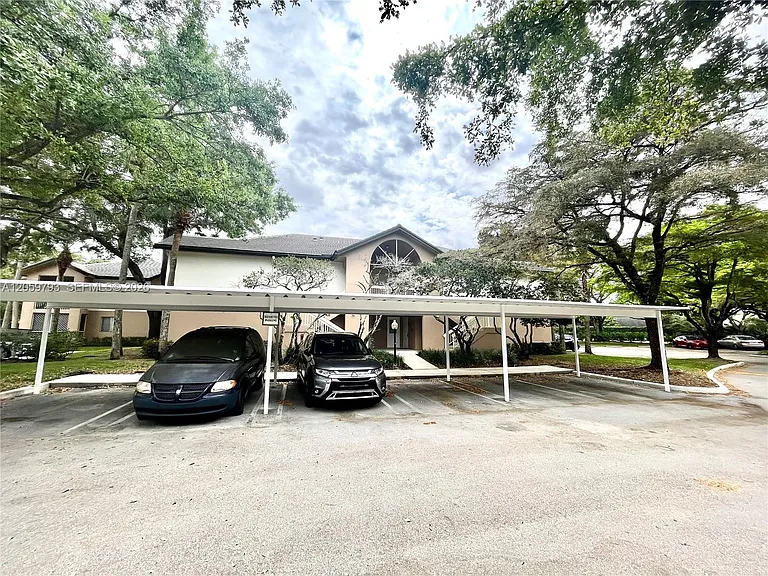 9755 Westview Dr #1217 — Photo 2