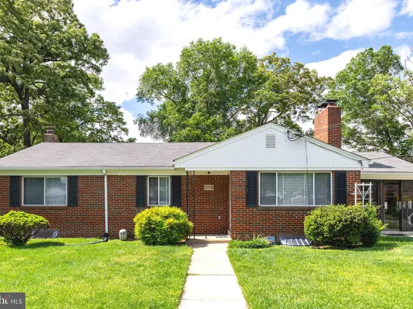5709 Center Dr, Temple Hills, MD 20748