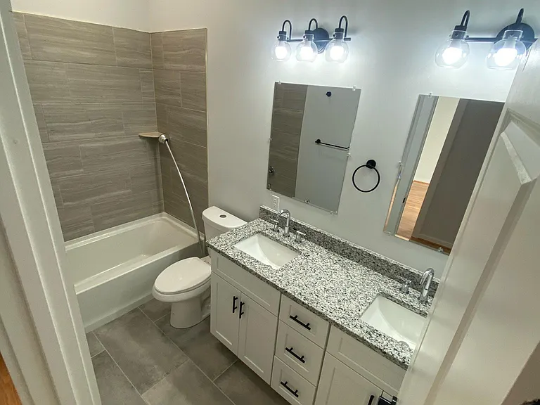 100 W Leigh St — Photo 10