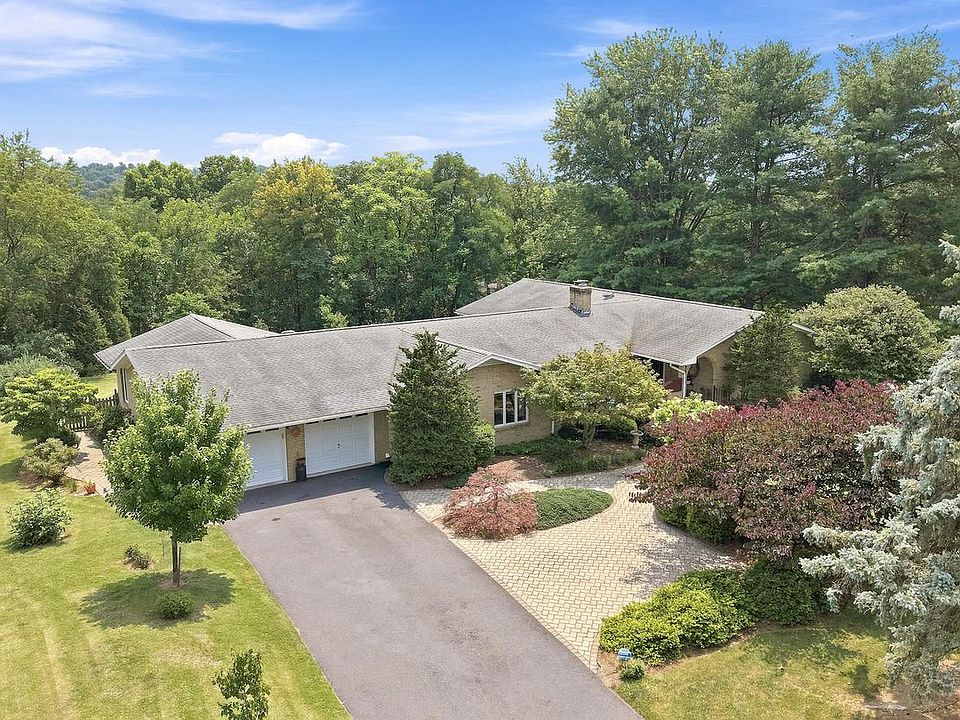 1st image of 140 Stonebrook Rd