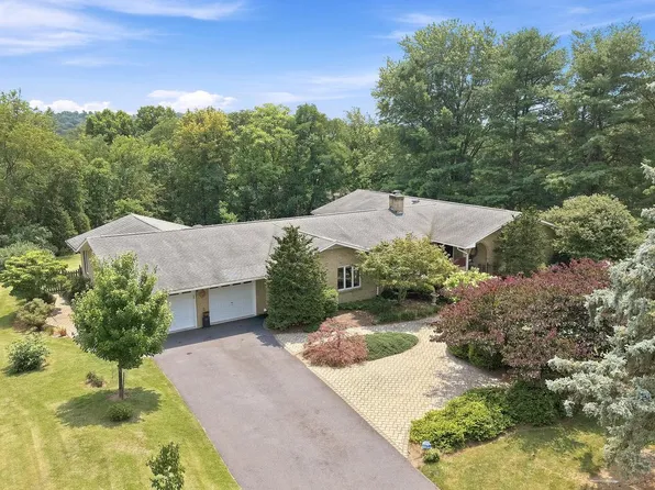 140 Stonebrook Rd, Winchester, VA 22602