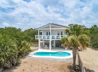 749 Gulf Dr, Eastpoint, FL 32328