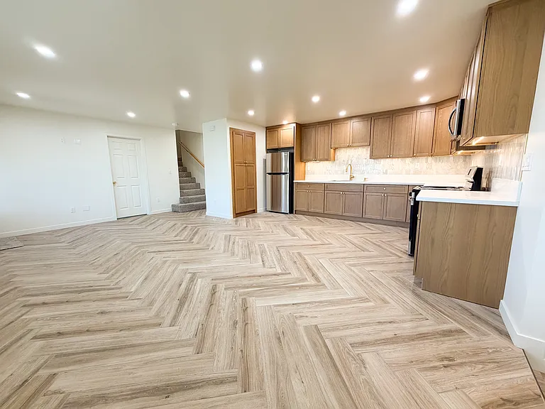 5130 Wood Ave #A — Photo 3