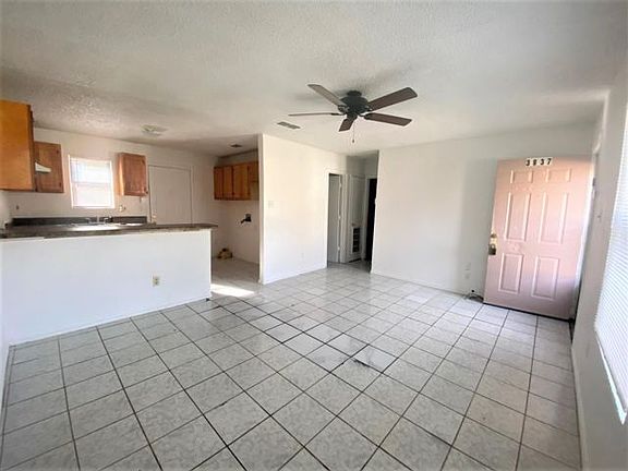 2nd image of 3837 Waldorf St