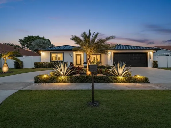 795 Camino Lakes Circle, Boca Raton, FL 33486