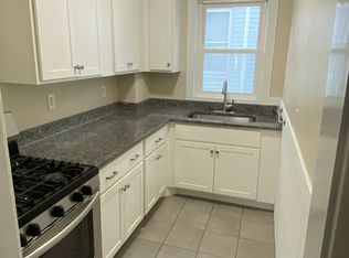 160 Clifford St #2, New Bedford, MA 02745