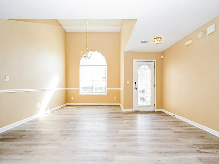 7256 Teakwood Pl — Photo 4