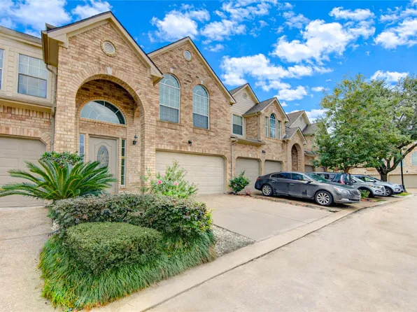 7611 S Linpar Ct, Houston, TX 77040