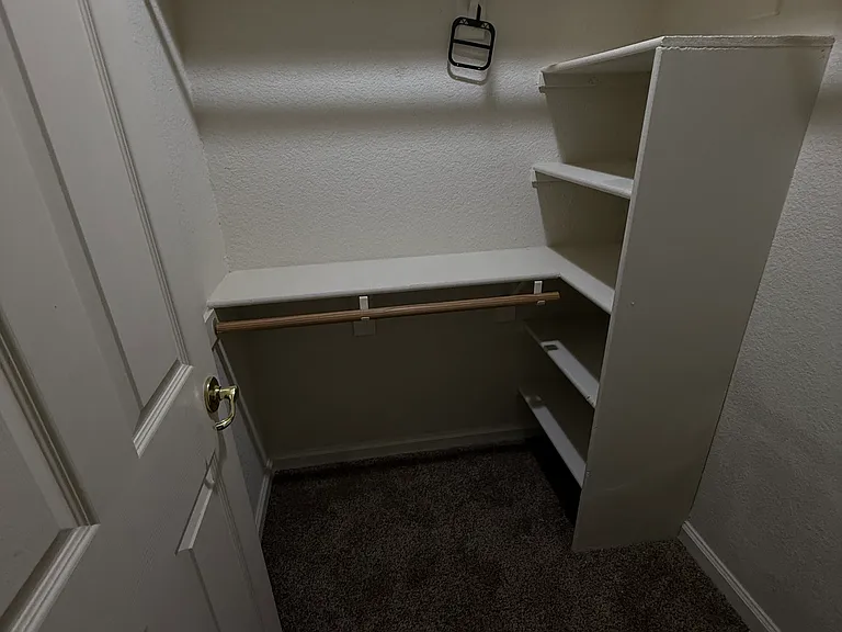 4908 Perez St — Photo 29