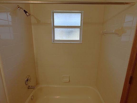 3rd image of 3249 Villa Way Cir #1