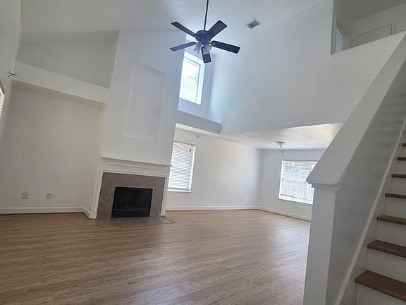 2nd image of 18611 Timbers Edge Dr