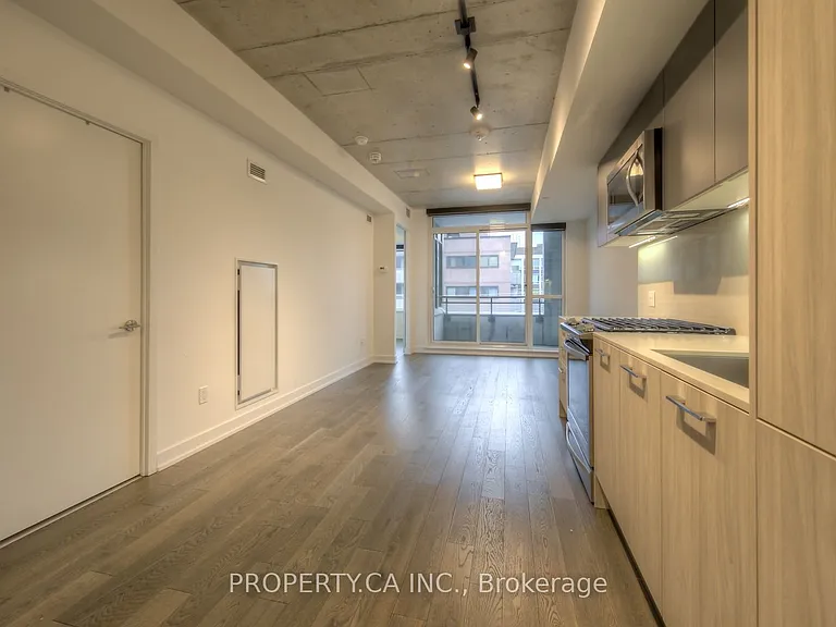 665 Kingston Rd #406 — Photo 8
