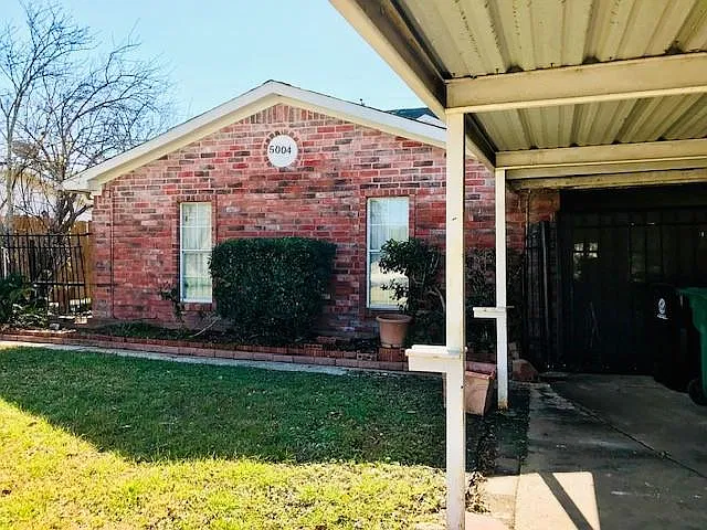 4 bed, 2.0 bath, 2230 sqft, $1,500 — Photo 1