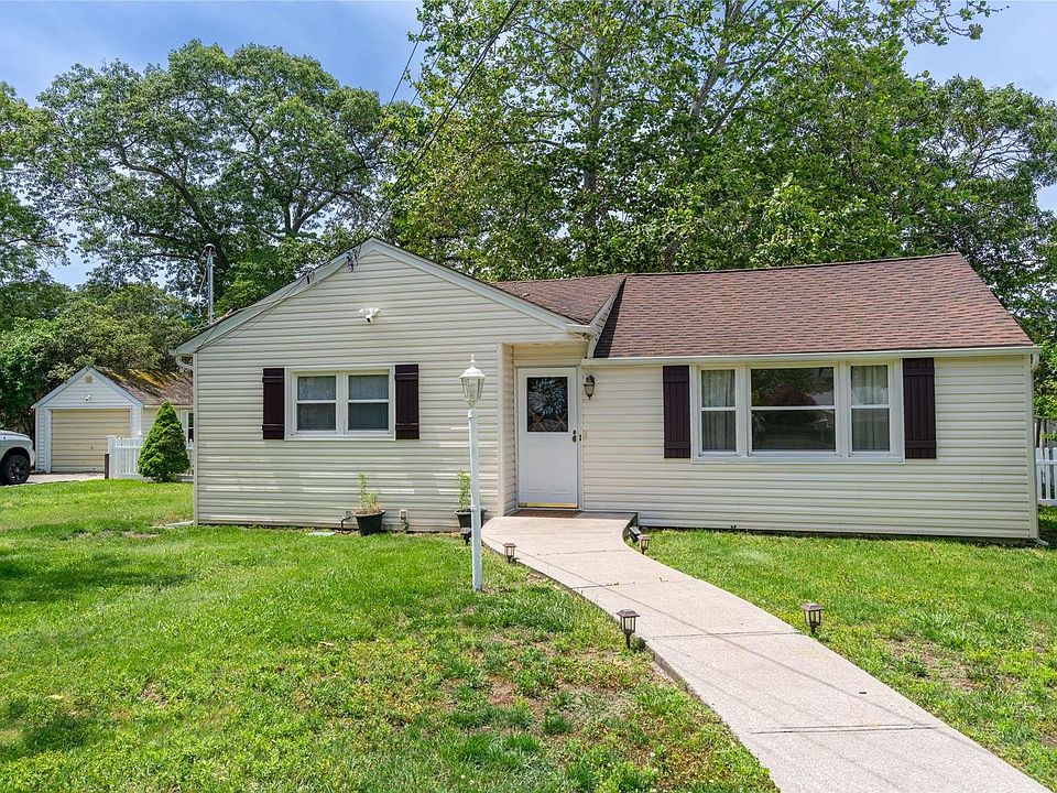 1st image of 166 Adirondack Drive