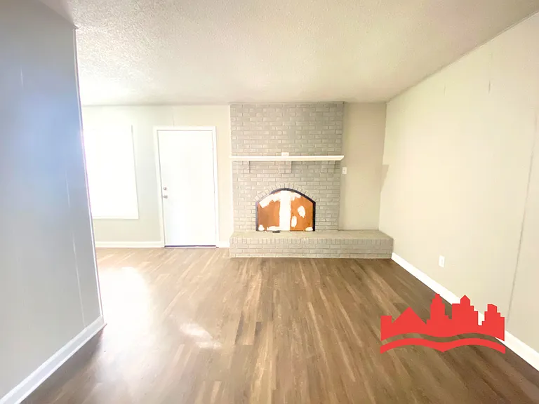 4449 Deerland St — Photo 9