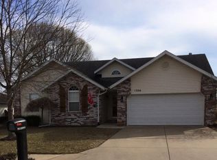 1306 W School St, Ozark, MO 65721