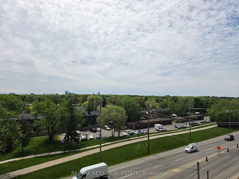 4010 Eglinton Ave W #522 — Photo 23