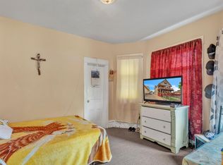 1555 S Pearl St #1555, Milwaukee, WI 53204