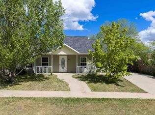 215 7th Ave, Belle Fourche, SD 57717