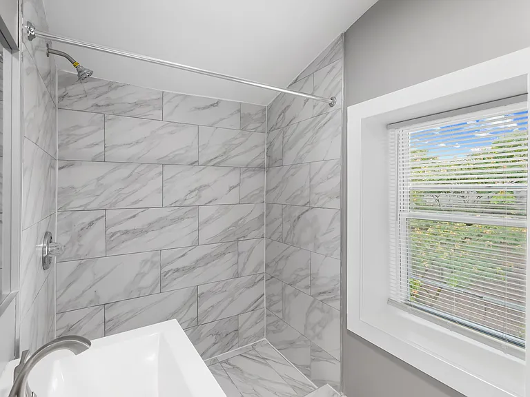 3018 Taylor Ave — Photo 7