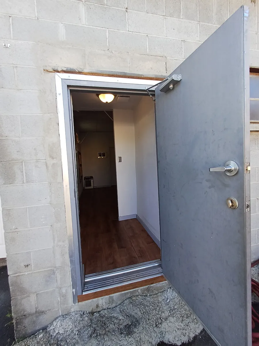 Building Photo - 5321 W Emerald St #B