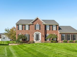 4648 Devereux Dr, Akron, OH 44321