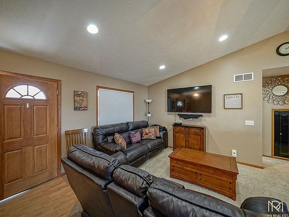 4th image of 4442 W Leighton Ave