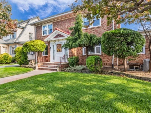 213 Keats Ave, Elizabeth City, NJ 07208