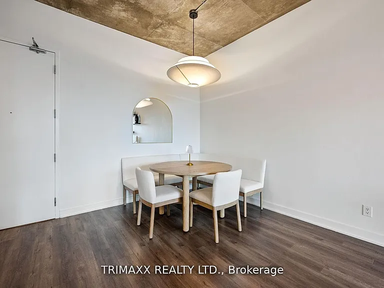 60 Bathurst St #403 — Photo 12