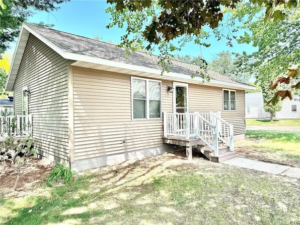 3204 Hamilton Avenue, Altoona, WI 54720