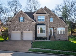 1016 Stone Ridge Dr, Nashville, TN 37211