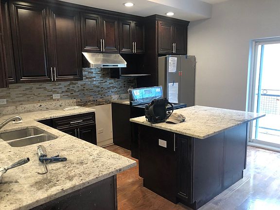 3rd image of 3527 S Parnell Ave