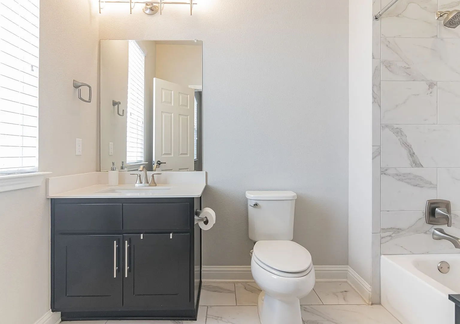 7100 Trissino Dr, Austin, Texas 78739 — Photo 4