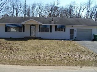 25085 Lake Shore Dr, Dowagiac, MI 49047