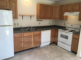 21 Patrick Dr, Hermon, ME 04401