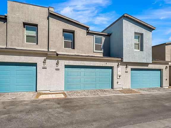 3rd image of 9864 Maple Pass Ave