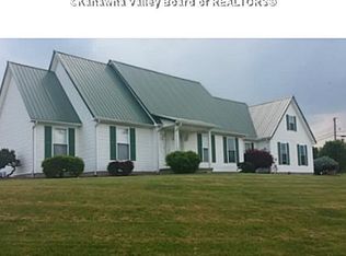 36 Ridgewood Dr, Point Pleasant, WV 25550