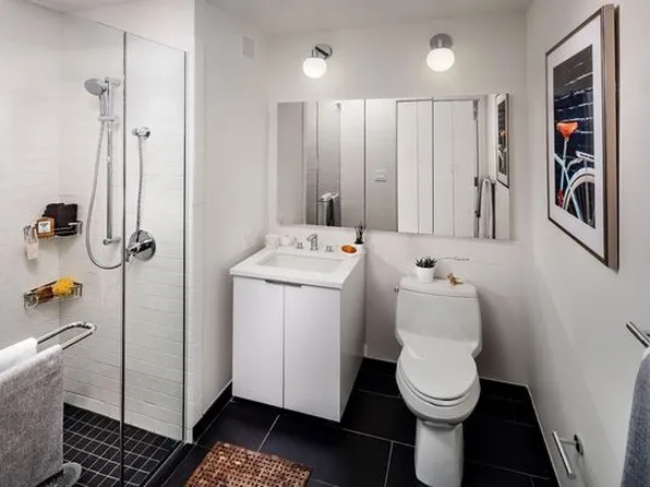 45 Hoyt Street image 4 of 5