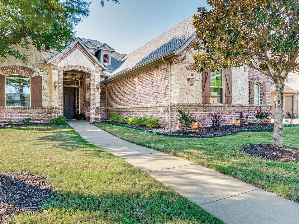 1st image of 8308 Regency Dr