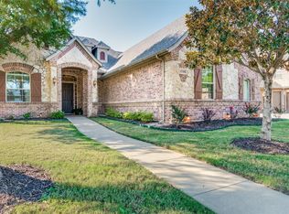 8308 Regency Dr, North Richland Hills, TX 76182
