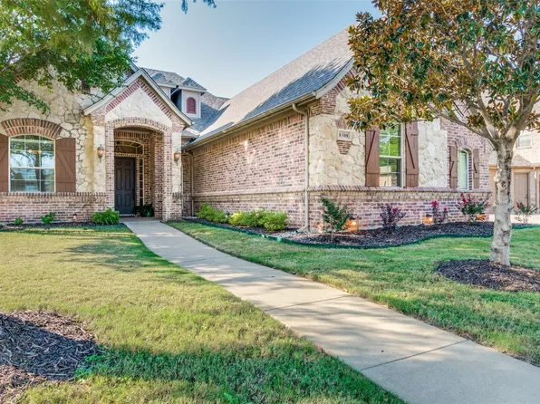 8308 Regency Dr, North Richland Hills, TX 76182